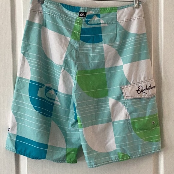 Men’s Quicksilver Board Shorts - Picture 2 of 2